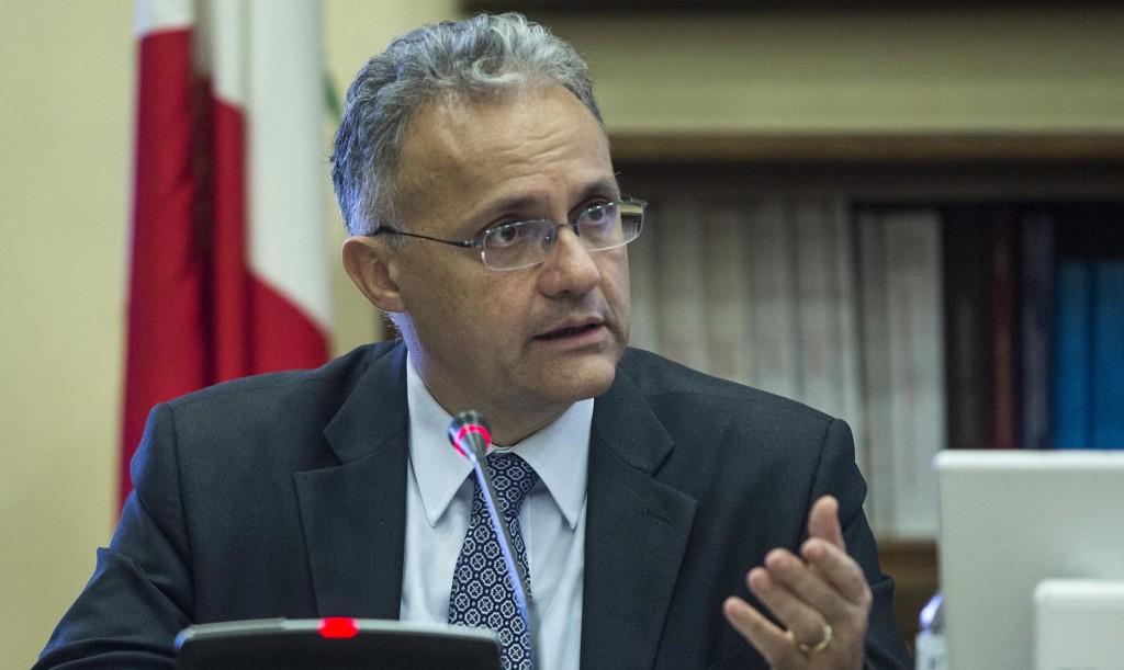 Camera, Commissione Difesa - Audizione del ministro della Difesa Mario Mauro