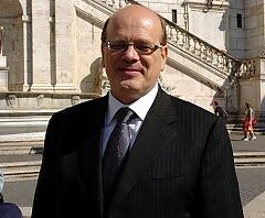 D’Ubaldo: “Prima del partito, i democratici cristiani”. Addio a Bartolo Ciccardini